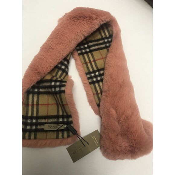 Burberry Vintage Check Cashmere Solid Pale Pink Faux Fur Scarf Italy New - Picture 8 of 11